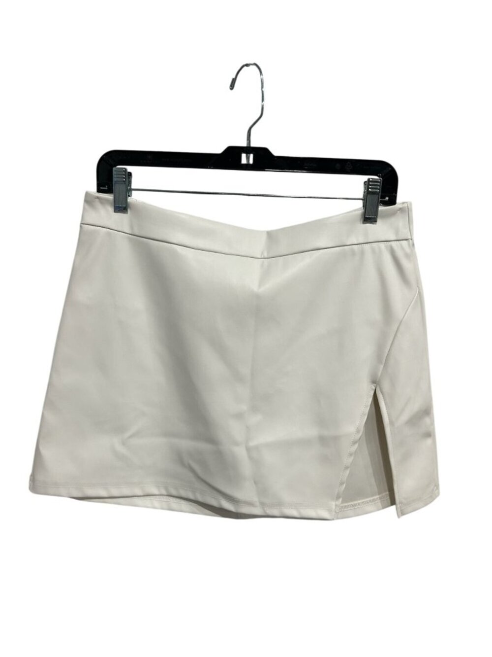 Mini Skirt White Side Slit Built-In Panty Back Zip Minimalist Clean Girl Preppy